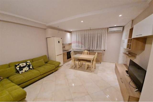 Tirane, jepet me qera apartament 1+1 70 m² 450 Euro