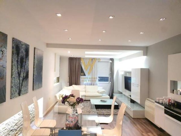 Tirane, jepet me qera apartament 2+1+A+BLK Kati 2, 200 m² 2.000 Euro (BLLOKU)