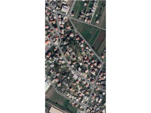 Tirane, shes toke 3.900 m² 206.000 Euro (Autostrade Tirane-Durres)