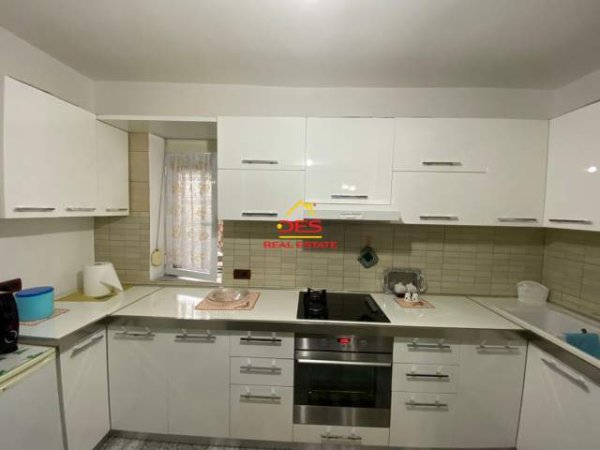 Tirane, shitet apartament 3+1 Kati 1, 103 m² 100.000 Euro (Zihni Sako)