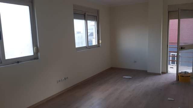 Tirane, shes apartament 3+1 Kati 6, 175 m² 230.000 Euro