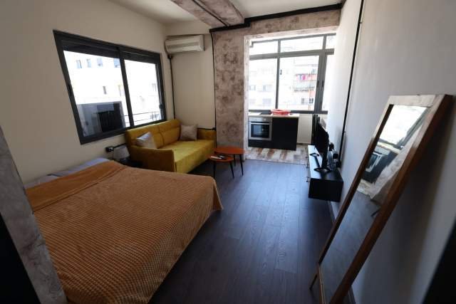 Tirane, shitet apartament 2+1 i konvertuar ne 3 garsonier, me siperfaqe secila 30m2, 14.400.000 Leke (Rruga "5 Maji")