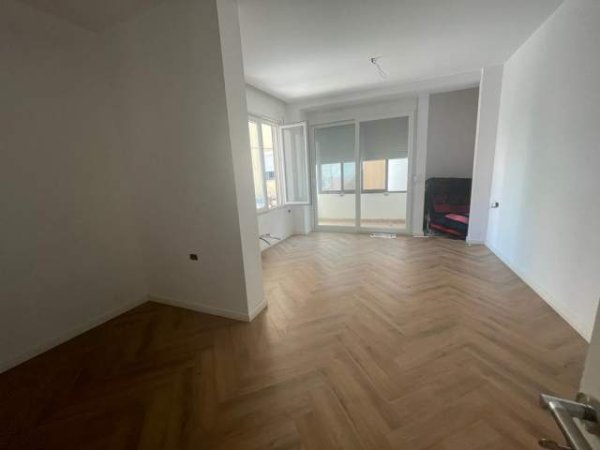Tirane, shes apartament 2+1 Kati 1, 112 m² 220.000 Euro (Myslym Shyri)