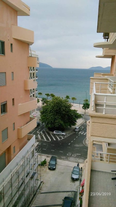 Vlore, jap me qera apartament ne plazh 2+1+A+BLK Kati 6, 100 m² 35 Euro (Rruga Aleksander  Moisiu)