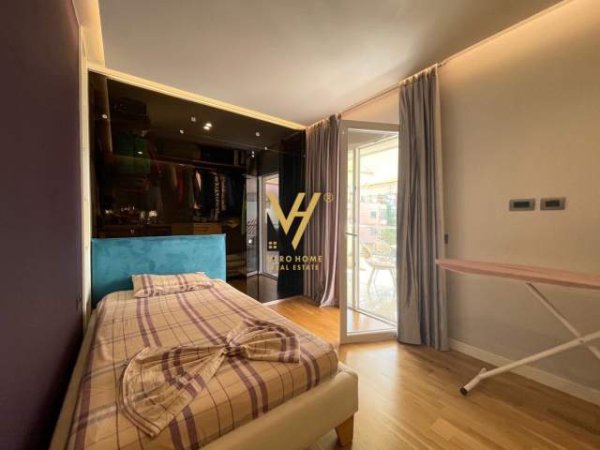 Tirane, shitet apartament 3+1+A+BLK Kati 4, 195 m² 370.000 Euro (kopshti botanik)