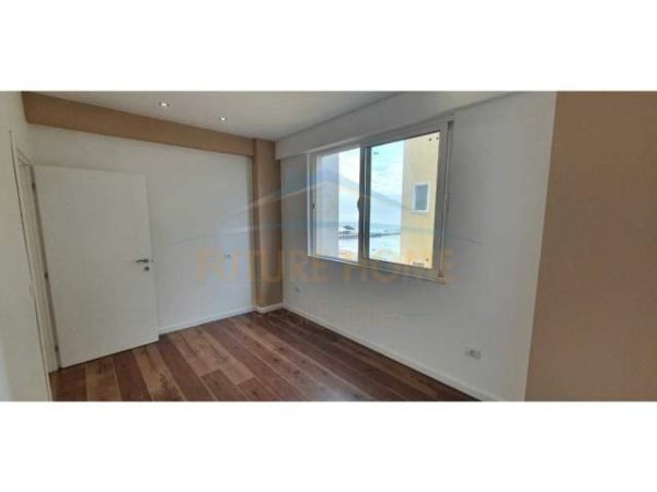 Durres, shitet apartament 2+1+BLK Kati 5, 83 m² 95.000 Euro (Plazh rrota kuqe)