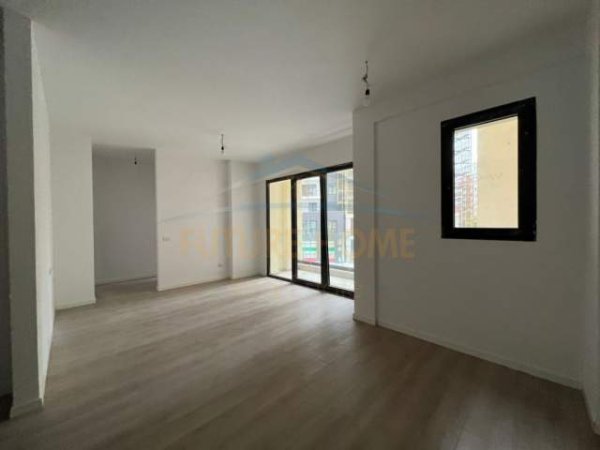 Tirane, jepet me qera apartament 2+1+BLK Kati 1, 99 m² 1.000 Euro (Rruga e Kosovareve)