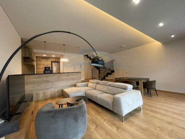 Tirane, jepet me qera Vile 3 Katshe  , 222 m² 1.900 Euro (Rezidenca Olive Grove)