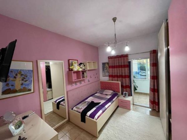 Tirane, shitet Vile 3 Katshe 305 m² 290.000 Euro
