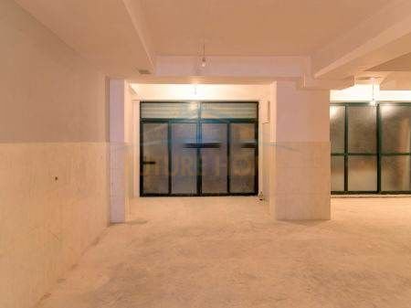 Tirane, shitet ambjent biznesi Kati -1, 225 m² 150.000 Euro (21 Dhjetori)