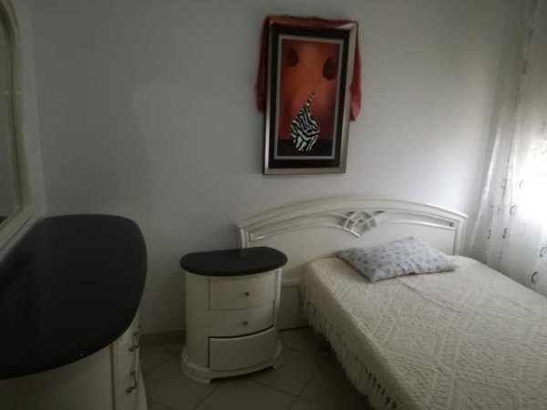 Tirane, jap me qera apartament Kati 8, 100 m² 500 Euro