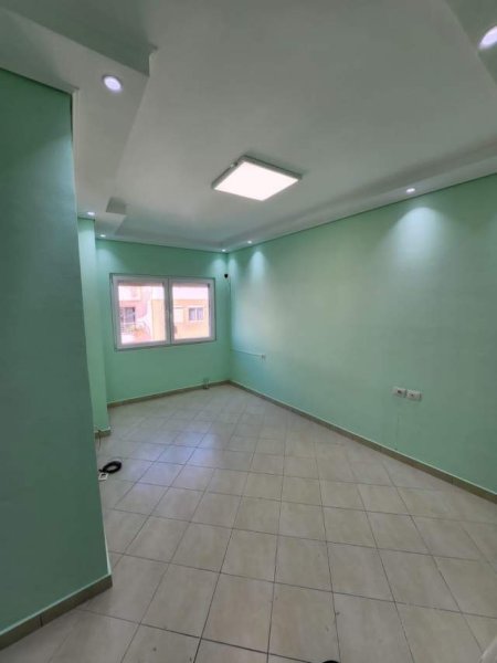 Tirane, shitet apartament 3+1 Kati 6, 108 m² 98.000 Euro Me hipoteke (Yzberisht)