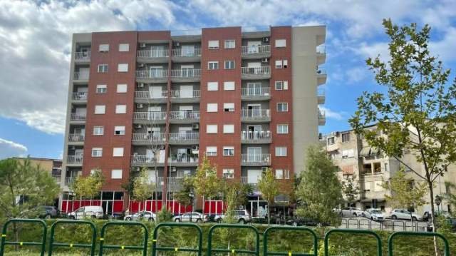 Tirane, shitet apartament 2+1 Kati 3, 101 m² 96.000 Euro (Prane materneiteti te ri)