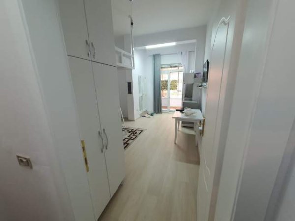 Tirane, jepet me qera apartament Kati 2, 35 m² 450 Euro (Prane Sheshit Willson)