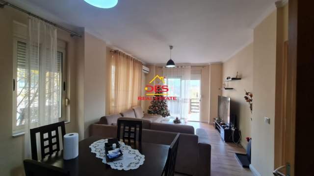 Tirane, shitet apartament 1+1+BLK Kati 3, 74 m² 120.000 Euro (Liqeni i Thate)