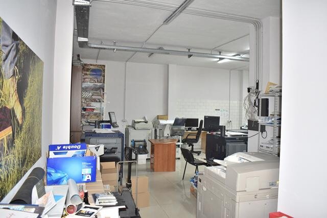 Tirane, shes dyqan 355 m² 3000 Euro m2, (Rruga Lidhja e Prizrenit)