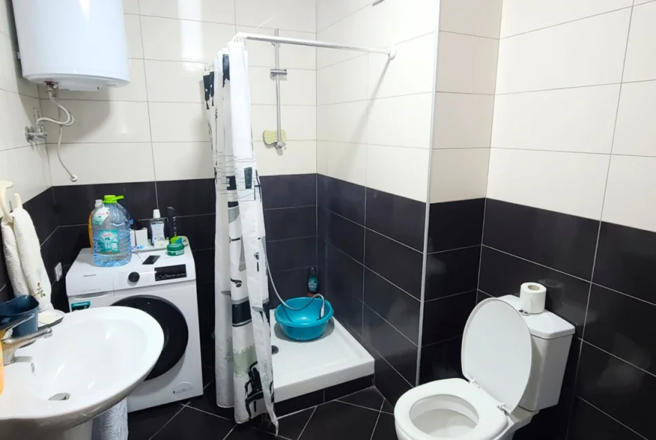 Tirane, jepet me qera apartament 2+1 Kati 1, 96 m² 450 € (Rruga Besim Alla)