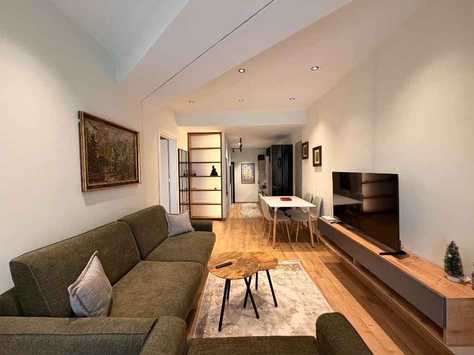 Tirane, jepet me qera apartament 1+1+Aneks+Ballkon Kati 0, 100 m² 750 € 