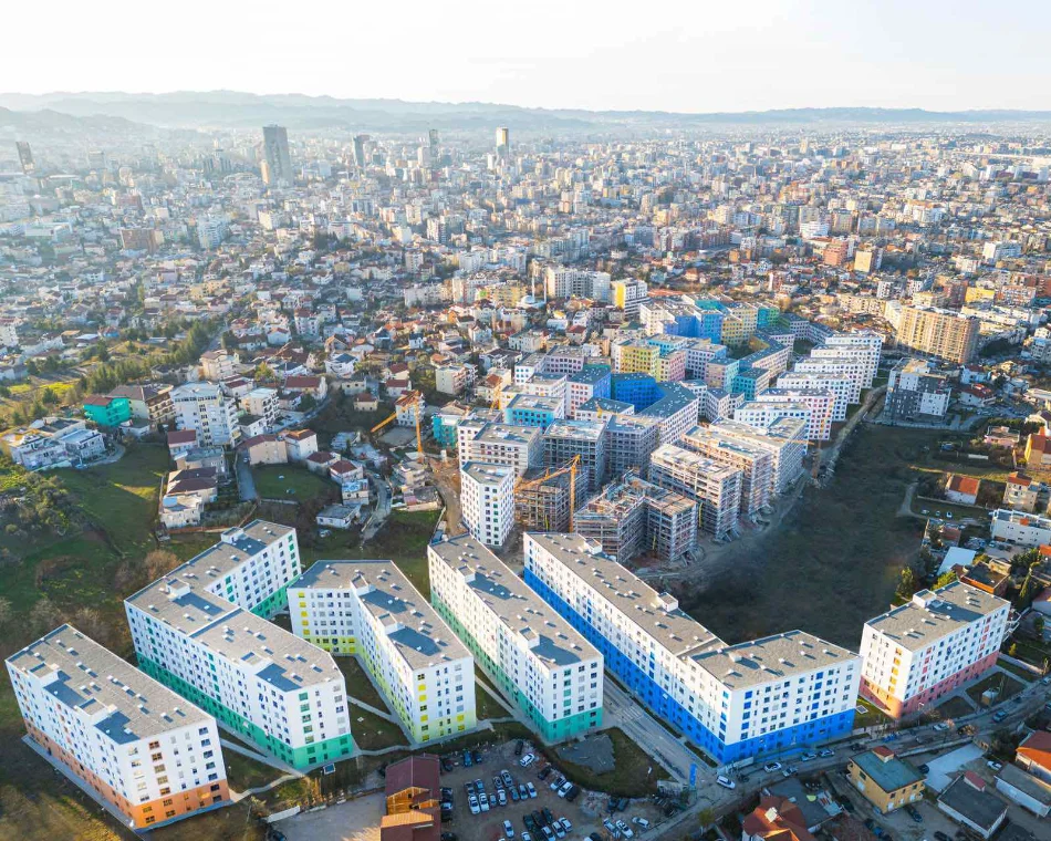 Tirane, jepet me qera apartament 1+1+Ballkon Kati 8, 55 m² 350 € (Pasho Hysa,Kompleksi Mangalem21)