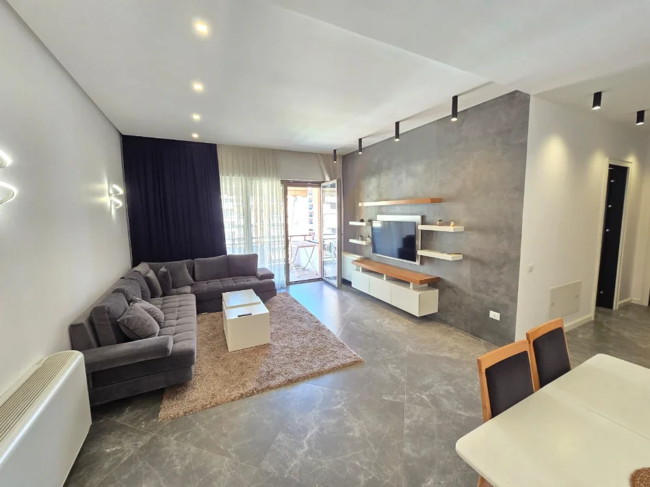 Tirane, jepet me qera apartament 2+1 Kati 5, 116 m² 1350 € (delijorgji)