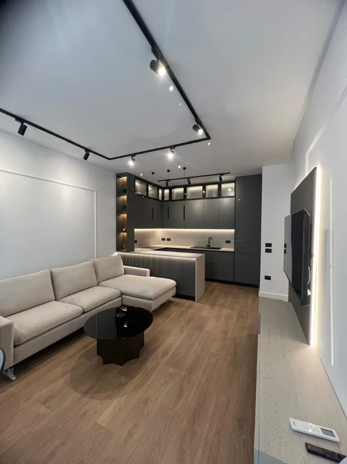 Tirane, jepet me qera apartament 2+1 Kati 1, 87 m² 1.000 € (xhanfize keko)