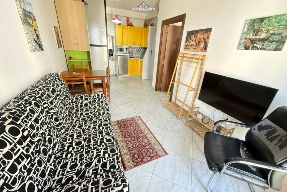 Tirane, jepet me qera apartament 1+1 Kati 4, 55 m² 520 € (rruga e elbasanit)