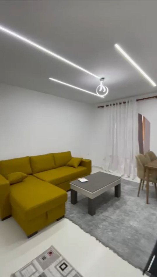 Tirane, jepet me qera apartament 2+1 Kati 1, 100 m² 800 € (rruga e durresit)