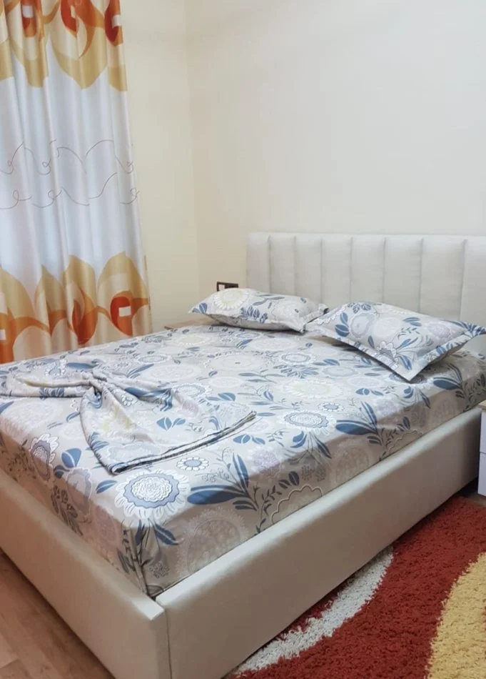 Tirane, jepet me qera apartament 1+1 Kati 3, 62 m² 350 € (Rr e dibres)