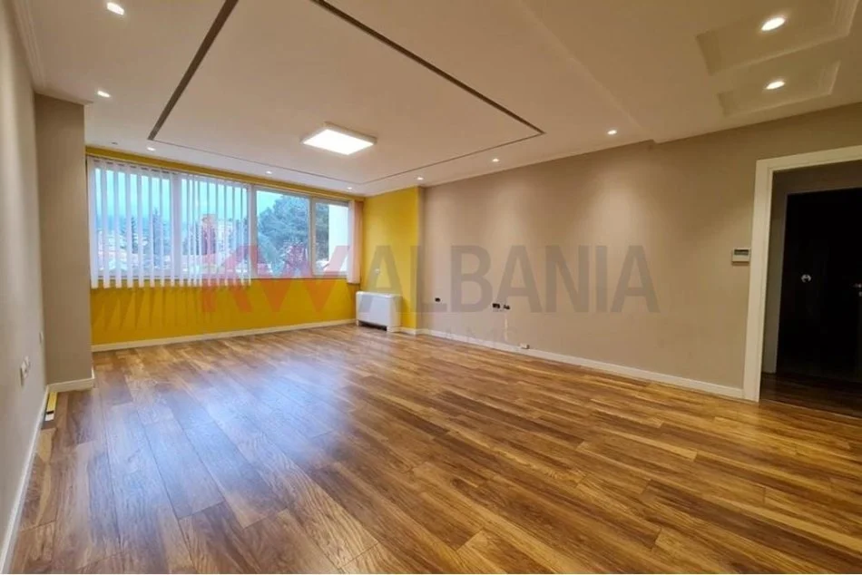 Tirane, jepet me qera zyre Kati 2, 162 m² 1.500 € (Rruga Dervish Hima)