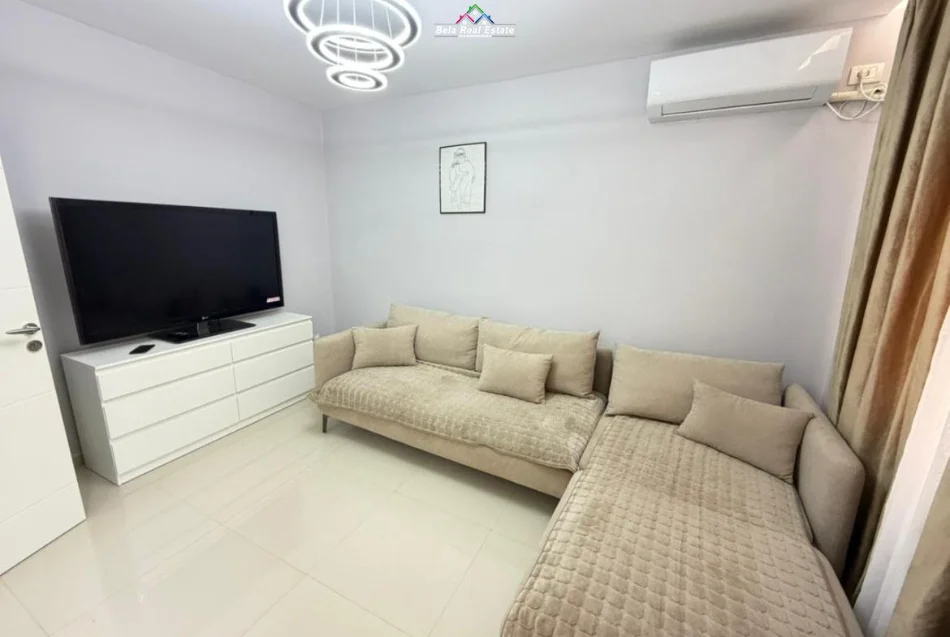 Tirane, jepet me qera apartament 1+1+Ballkon Kati 3, 60 m² 520 € (21 dhjetori)