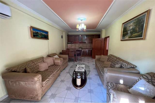 Tirane, jepet me qera apartament Kati 4, 100 m² 350 Euro (Don Bosko, Albania)