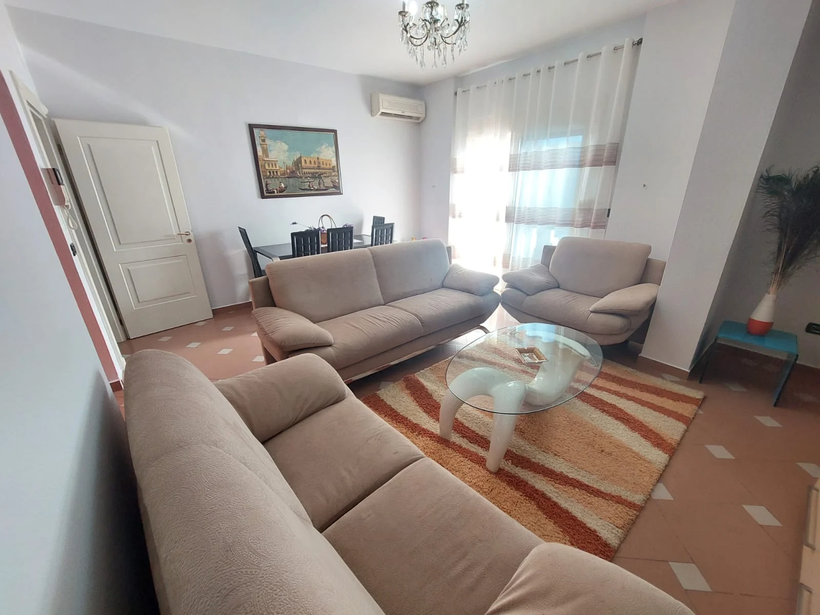 !DHENE! Durres, jepet me qera apartament 2+1+A+BLK Kati 9, 110 m² 370 Euro (Prane Shkolles Kushtrimi i Lirise, Durres)
