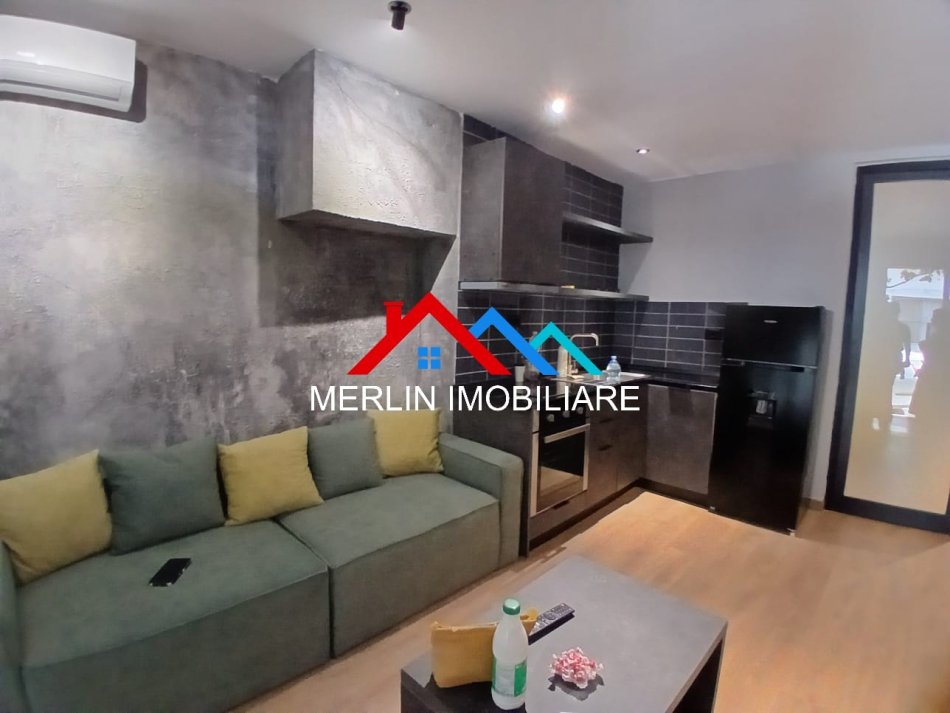 Tirane, jepet me qera apartament 1+1+Ballkon Kati 3, 70 m² 650 € (MYSLYM SHYRI)