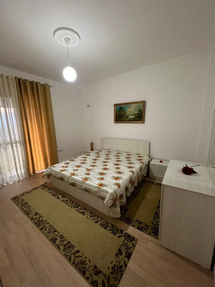 Tirane, shitet apartament 2+1+Aneks+Ballkon Kati 7, 128 m² 130.000 € (fresku)