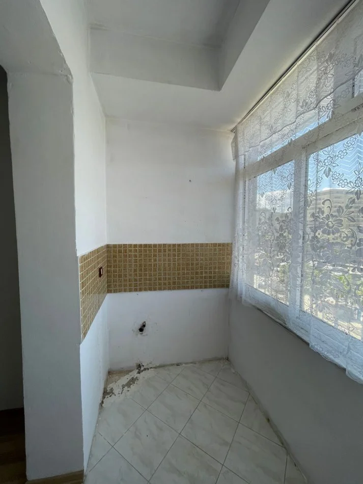Durres, shitet apartament 2+1+Ballkon Kati 4, 70 m² 95.000 € (Stacioni Trenit Durres)