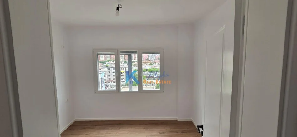 Tirane, shitet apartament 1+1+Ballkon Kati 7, 53 m² 115.000 € (afer Pallatit me Shigjeta)