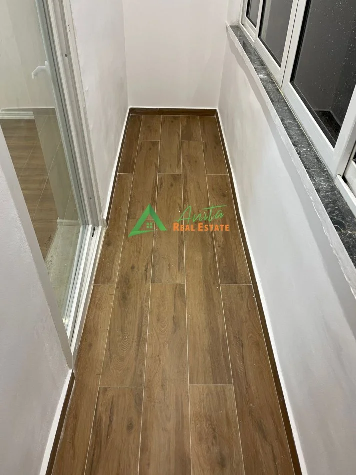 Tirane, shitet apartament 1+1+Ballkon Kati 4, 49 m² 125.000 € (Rruga e Durresit)