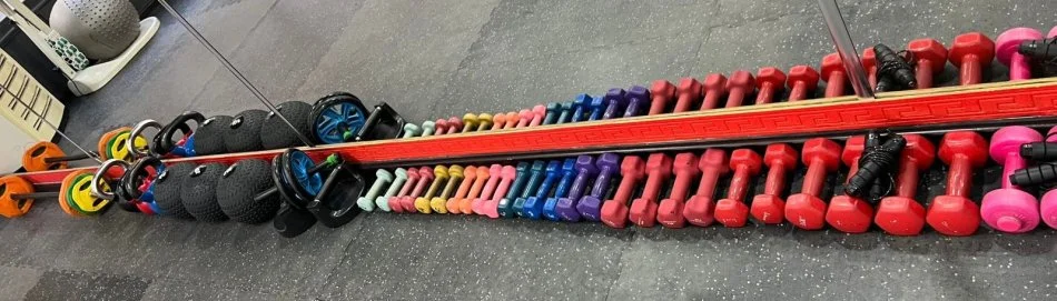 Tirane,SHITET BIZNESI PALESTER OSE VETEM PAJISJET PANATTA NE GJENDJE PUNE TE MIRA.