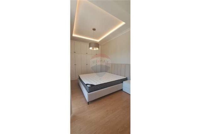 Tirane, jepet me qera apartament 2+1 Kati 2, 110 m² 1.200 Euro (Secret Garden Residence)