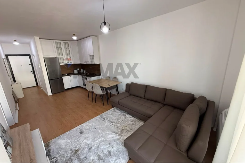Tirane, jepet me qera apartament 1+1 Kati 9, 74 m² 65.000 € (Rruga Egnatia)