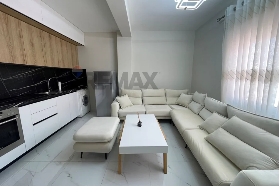 Tirane, jepet me qera apartament 1+1 , 70 m² 60.000 € (Rruga Mine Peza)