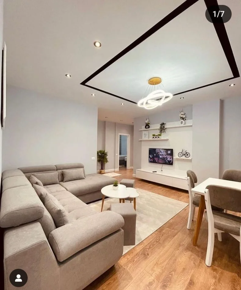 Tirane, jap me qera apartament 2+1+Ballkon Kati 2, 95 m² 690 € (21Dhjetori)