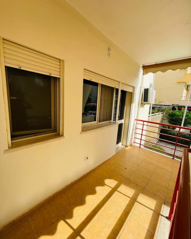 Durres, jepet me qera 1+1+A+BLK Kati 1, 65 m² 350 Euro