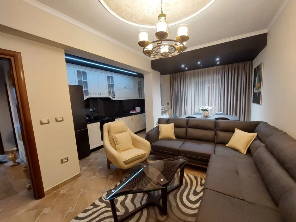 Durres, Shitet apartament 2+1+Ballkon Kati 4, 91 m²