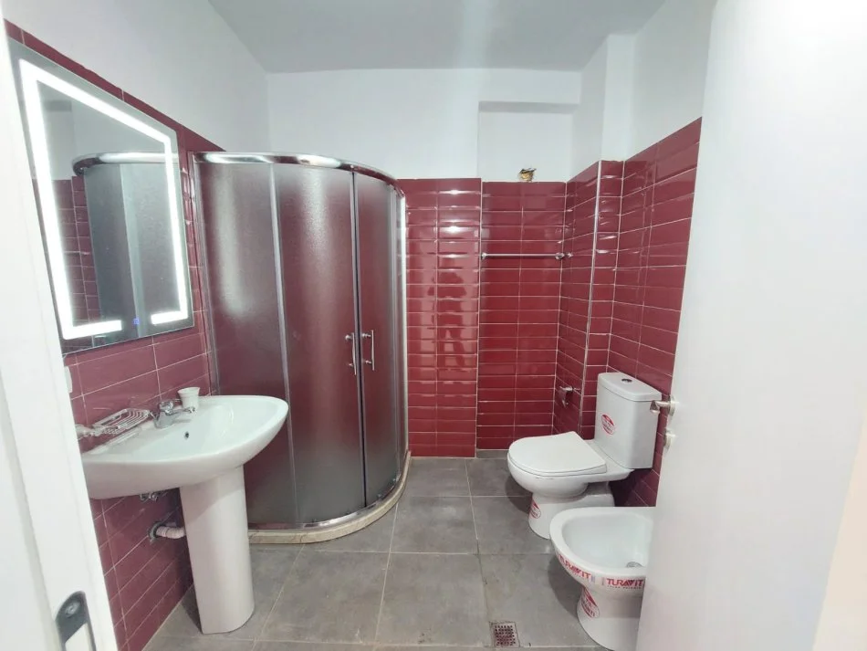 !SHITUR!Durres, shitet apartament 3+1+Ballkon Kati 4, 127 m² 106.000 € (Tek Ish URT, Durres)