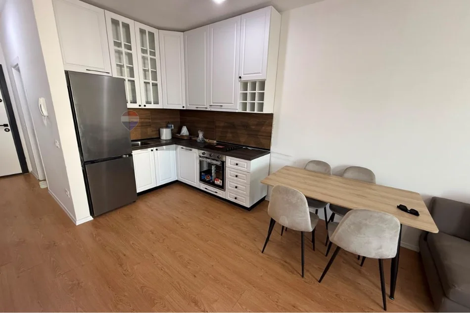 Tirane, jepet me qera apartament 1+1 Kati 9, 74 m² 65.000 € (Rruga Egnatia)