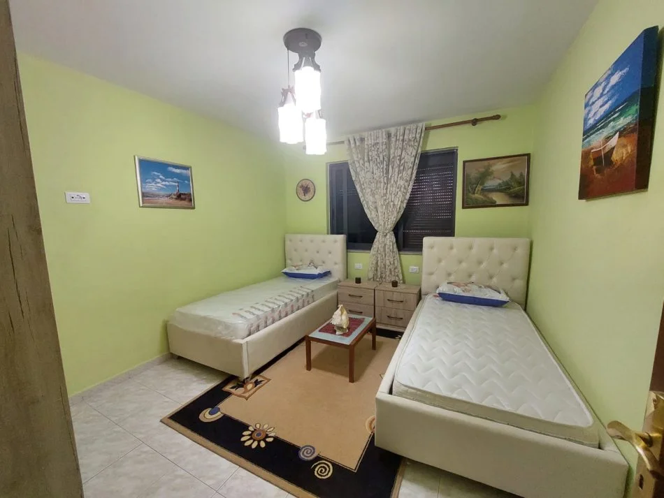!DHENE! Jepet me qera apartament 2+1 ne Rrugen Mujo Ulqinaku, Durres