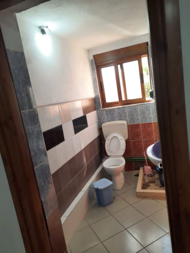 Tirane, jepet me qera 5 Maji 1+1+A+BLK Kati 2, 70 m² 220 Euro (ram sadria)