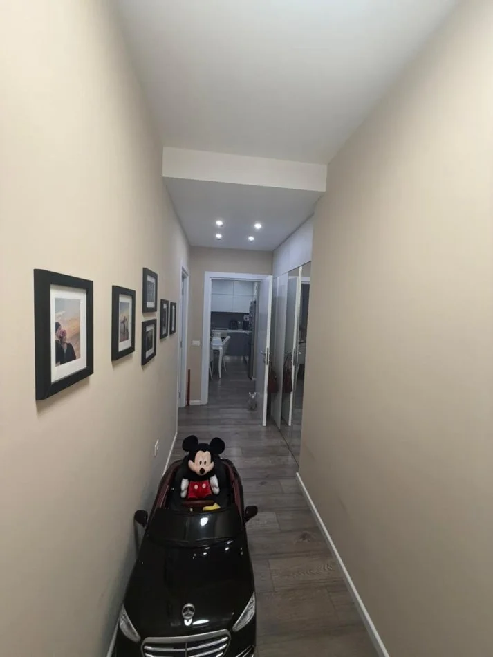 Tirane, shitet apartament 2+1+Ballkon Kati 4, 97 m² 215.000 € 