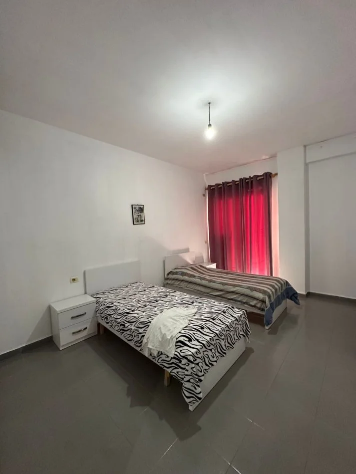 Tirane, shitet apartament 2+1 , 129 m² (Yzberisht)